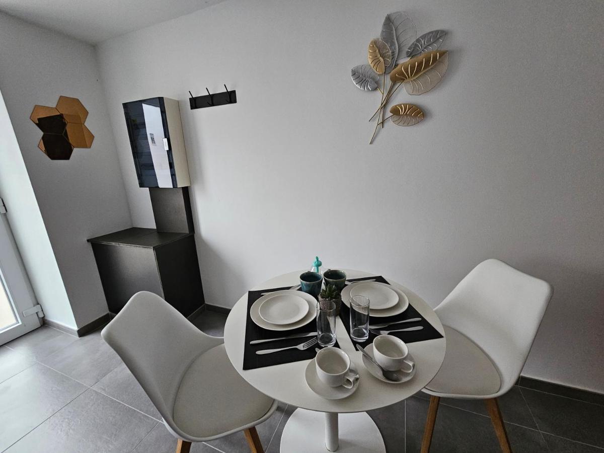 Appart'Hotel Trazegnies Courcelles Esterno foto