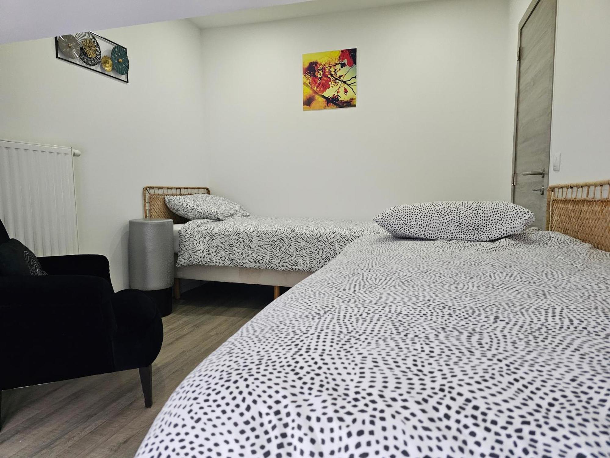Appart'Hotel Trazegnies Courcelles Esterno foto